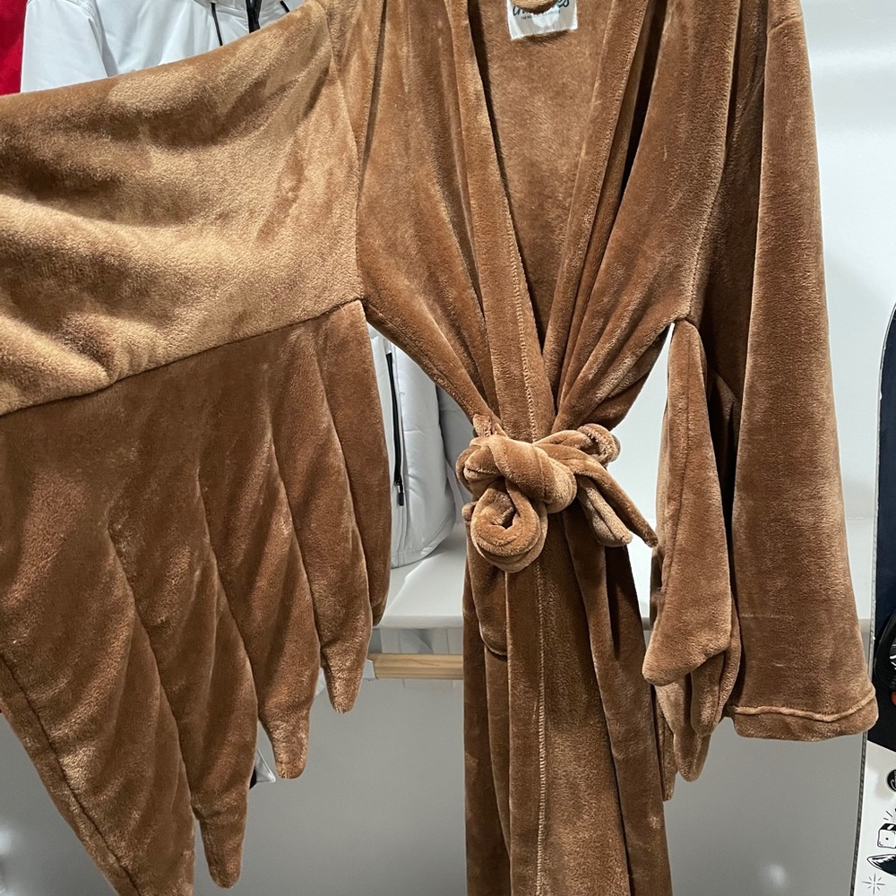 Chubbies eagle robe